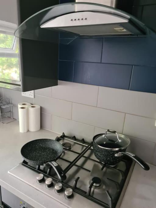 Luxury One Bedroom Flat London Exteriör bild